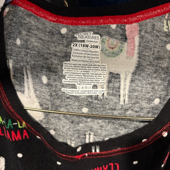 Llama Print Pajamas - Black size 2X - Picture 4 of 5